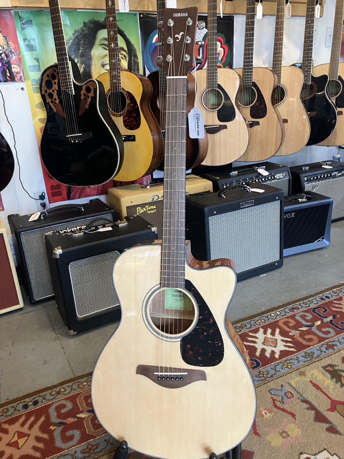 Yamaha FSX800C Acoustic/Electric Concert Guitar - Natural