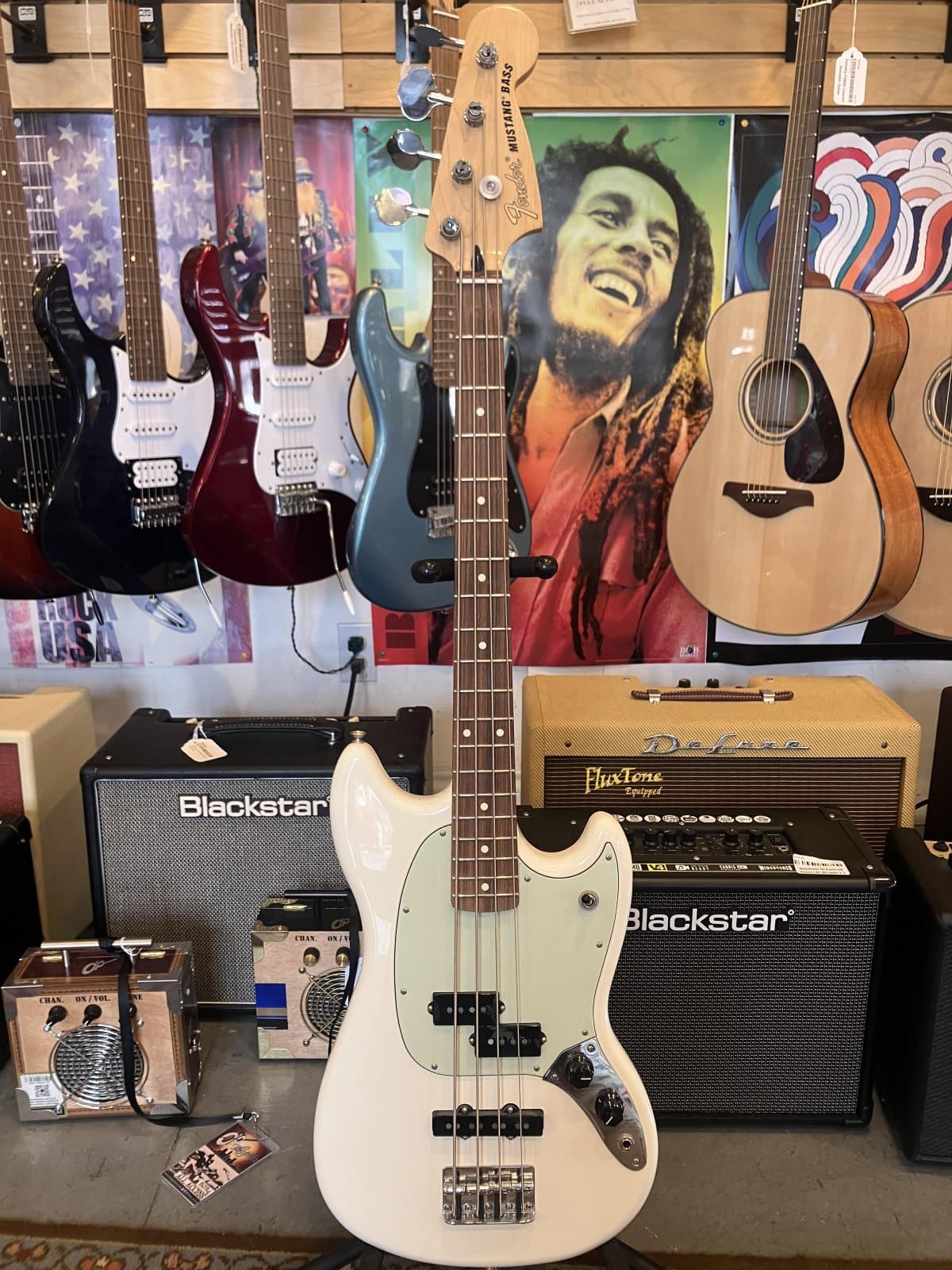 Fender Mustang Bass MIM - Consignment