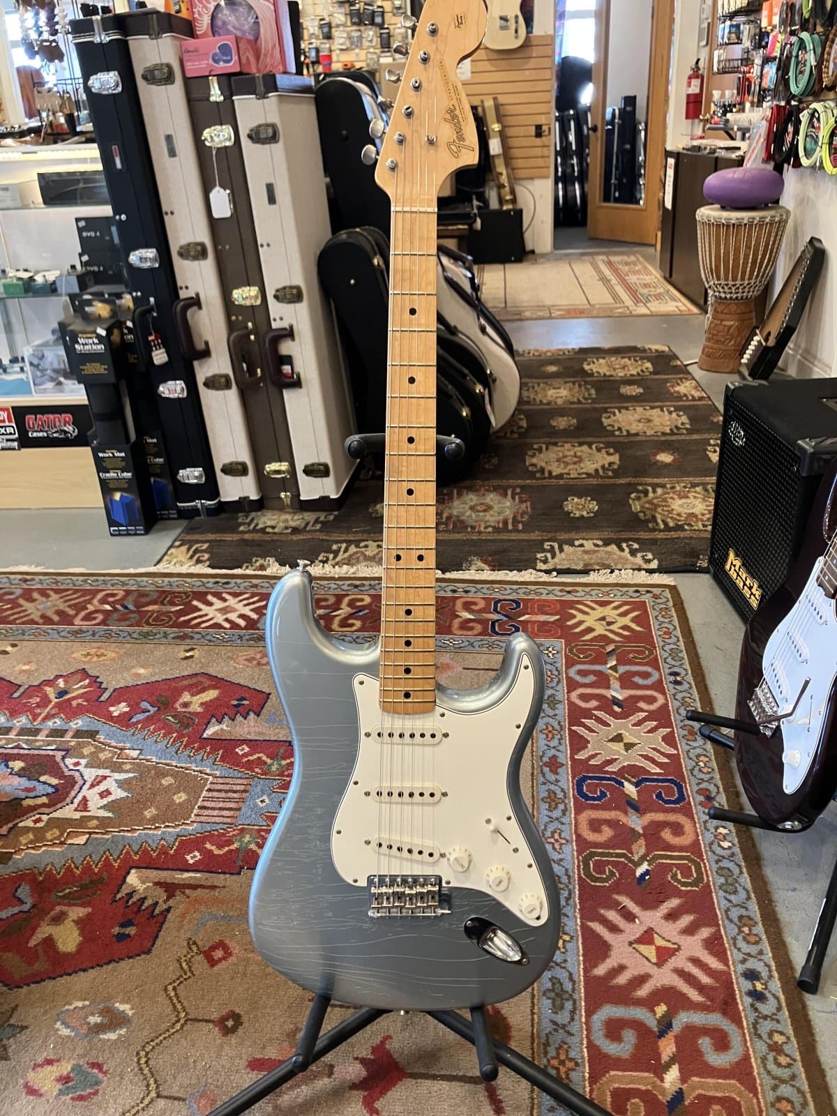 Fender Custom Shop 1966 Stratocaster Closet Classic Firemist Silver 2005 - Consignment - With Case!