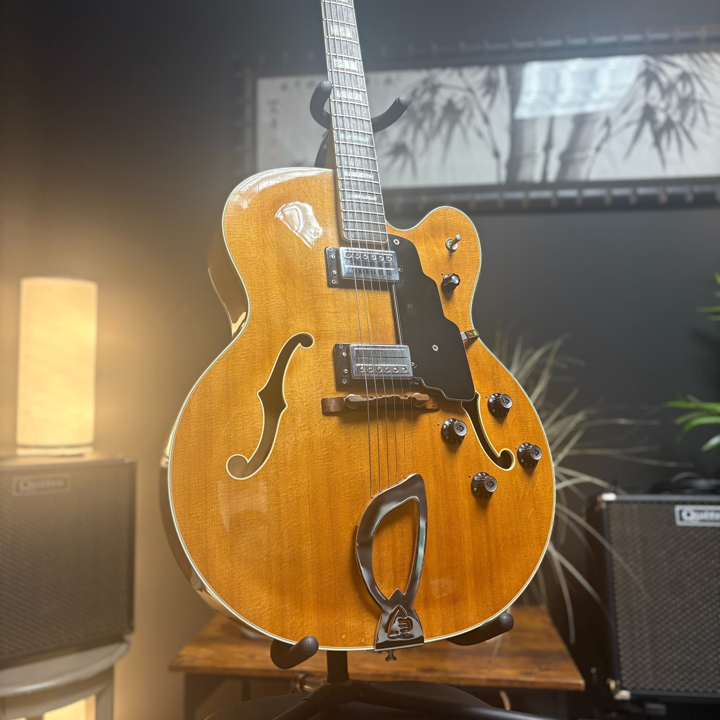 1980 Guild X-175 w/OHSC - 7lb 14oz