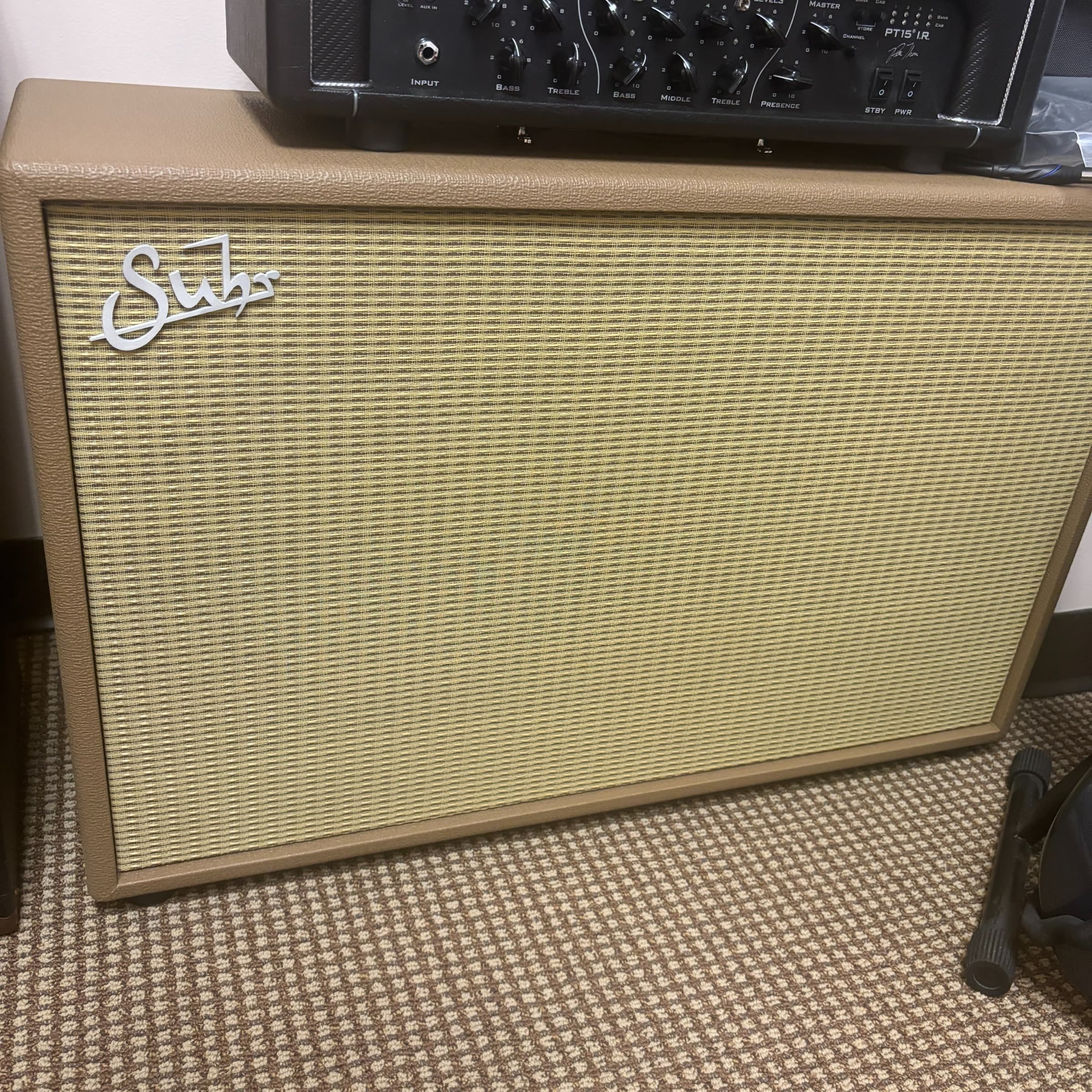 Suhr 2x12 Hombre Speaker Cab
