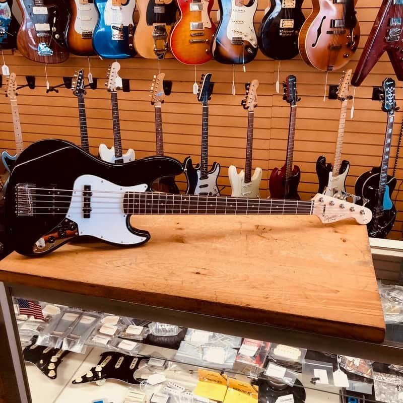 Squier Affinity 5-String J Bass Guitar