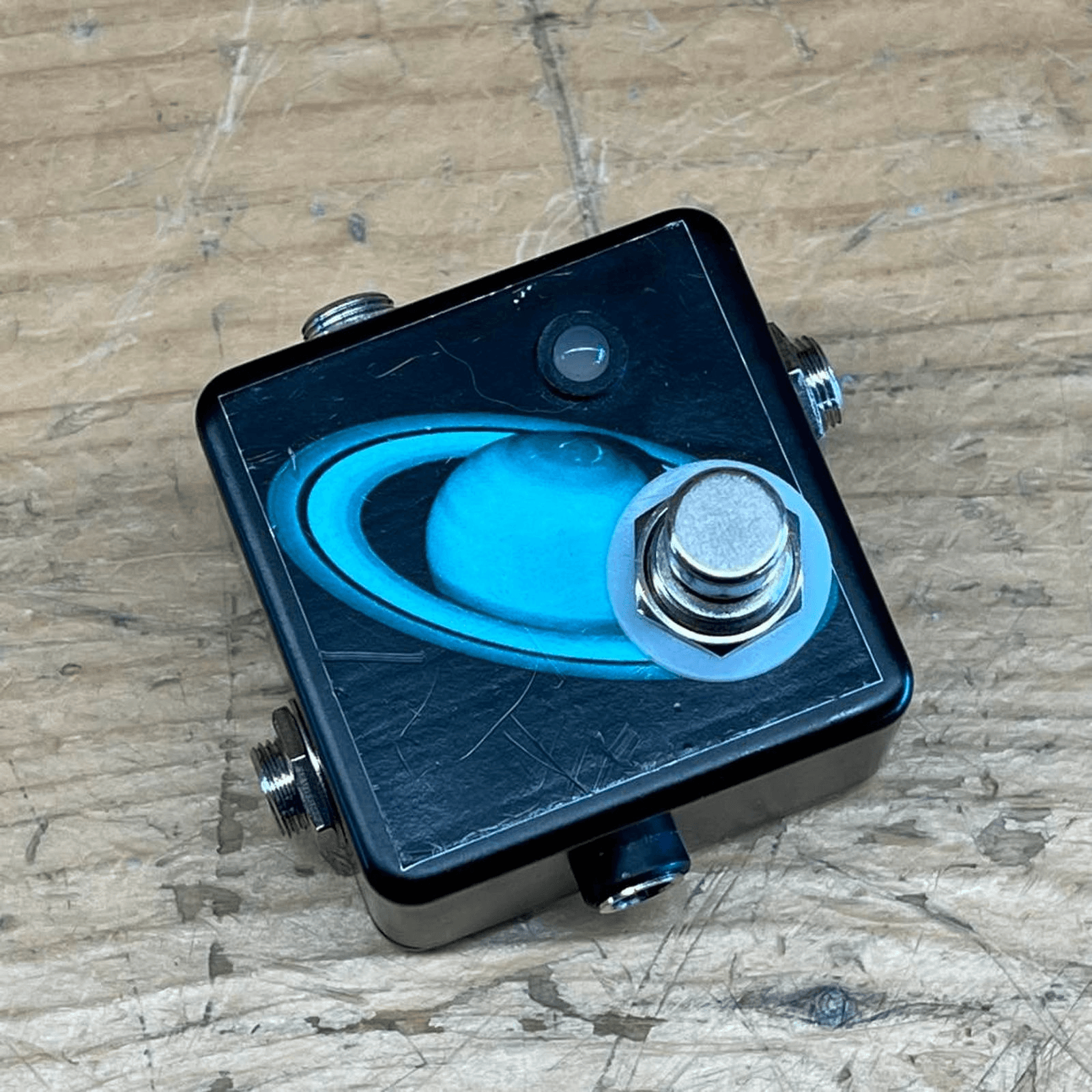 Saturnworks A/B Pedal