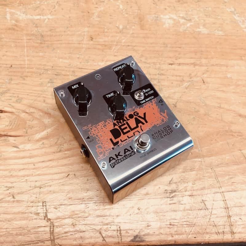 Akai Analog Delay Guitar Effect Pedal