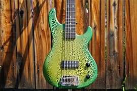 G&L USA Custom Shop Kiloton-5 Black Crinkle Over Yellow Greenburst 5-String Electric Bass Guitar 2025