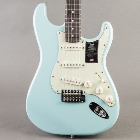 Fender Limited Edition American Professional Classic Stratocaster Featuring the Fender Silent System 2026, Daphne Blue