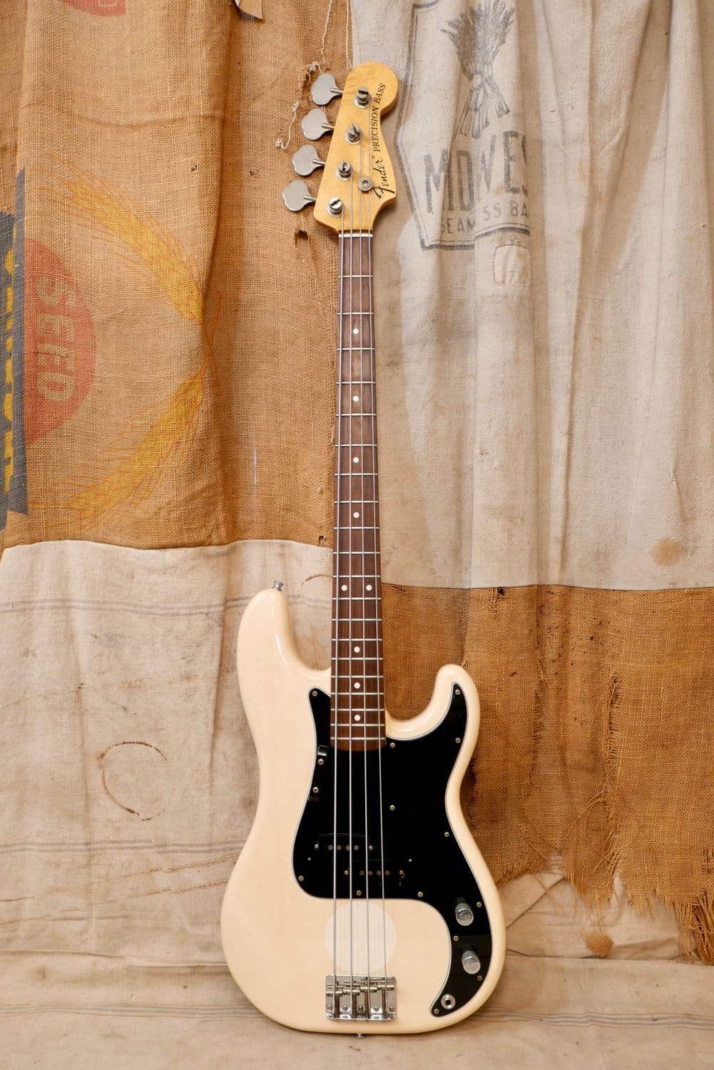 1999 Fender CIJ-MIJ '70's Reissue Precision Bass Vintage White