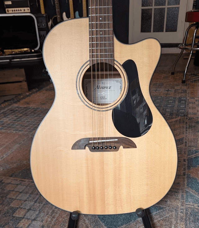 Alvarez Artist Series AF30ce