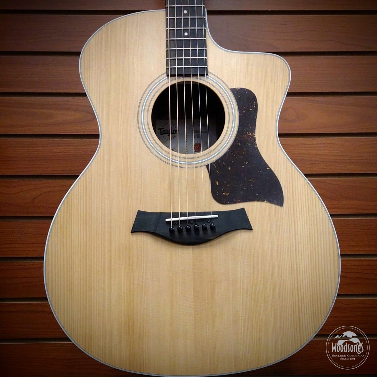 Taylor 214ce