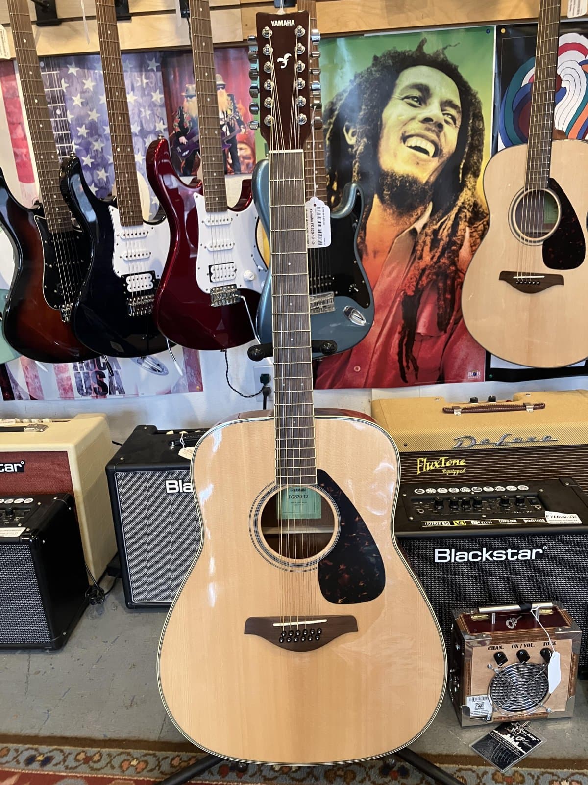 Yamaha FG820-12 12-string Acoustic Guitar - Natural