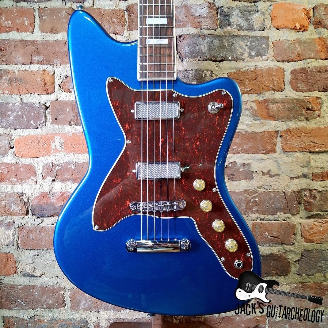 Silvertone 1478 Silhouette Reissue Solid Body Guitar *NEW* (2020s - Pelham Blue)
$449.00