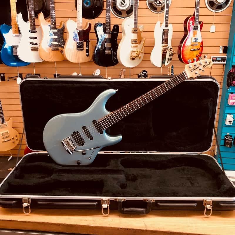 Music Man Luke 2 Electric Guitar w/Case