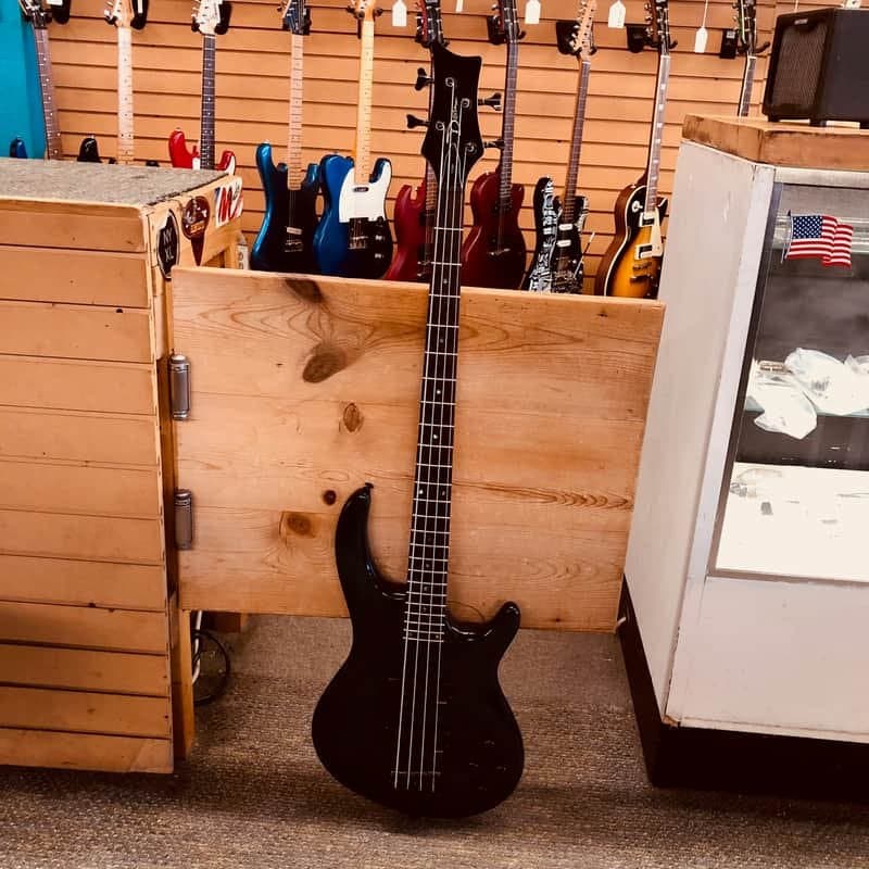 Dean Edge MIK 4-String Bass