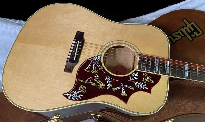 NEW ! Gibson Hummingbird Original - Antique Natural - Stunning Figured Spruce Top - WOW - 4.3 lbs - Acoustic Electric - Authorized Dealer - G07425