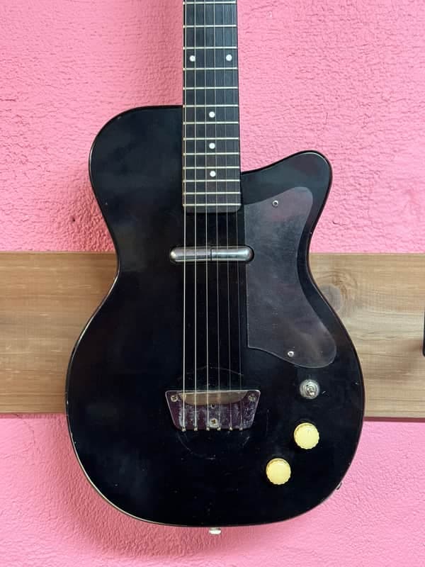 Silvertone U1 1956-1959 Black Peanut