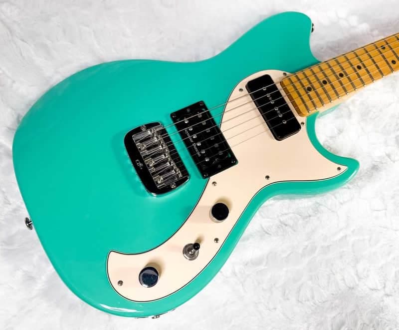G&L Custom Shop Fallout - Sonic Blue - 7.5 lbs