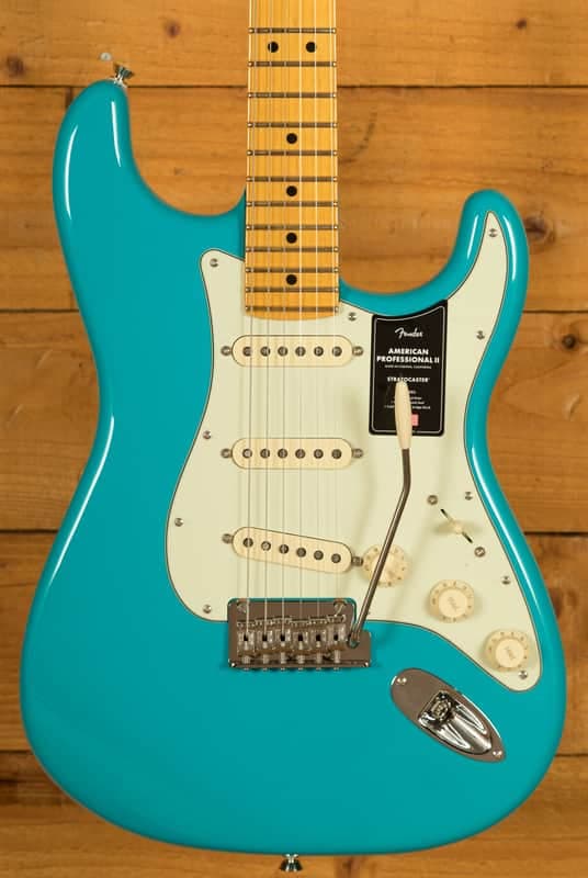 Fender American Professional II Stratocaster - Maple - Miami Blue