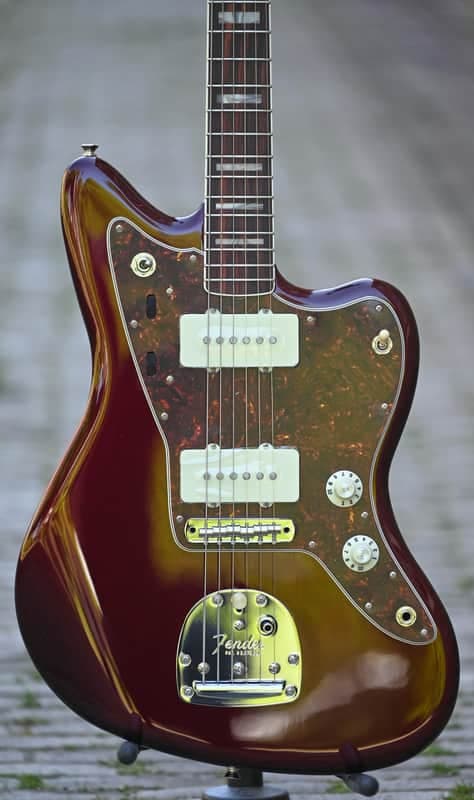 Fender Troy Van Leeuwen Jazzmaster® - Oxblood