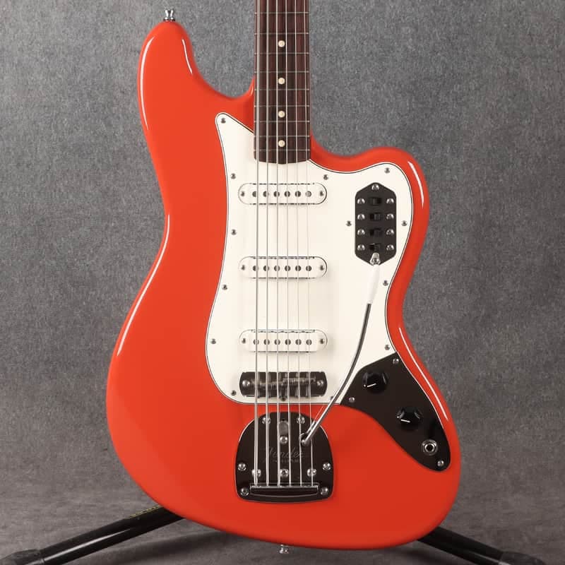 Fender Vintera II Bass VI - Fiesta Red - 2nd Hand