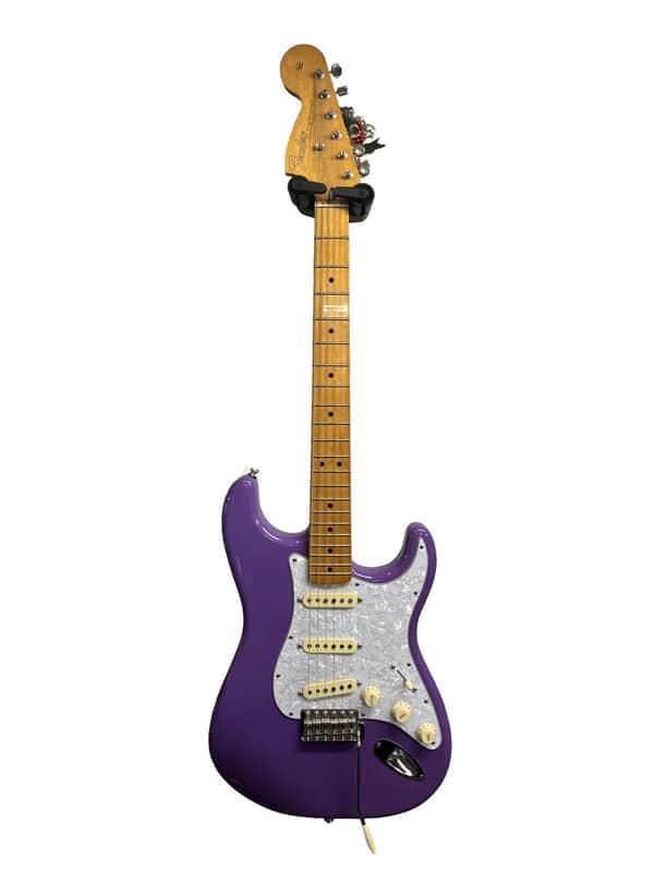 Fender Jimi Hendrix Artist Series Signature Stratocaster 2018 - 2019 - Ultraviolet