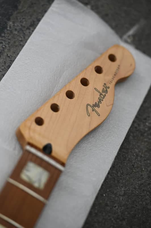 Fender Player Series Telecaster® Neck w/Block Inlays, 22 Medium Jumbo Frets, Pau Ferro - Natural