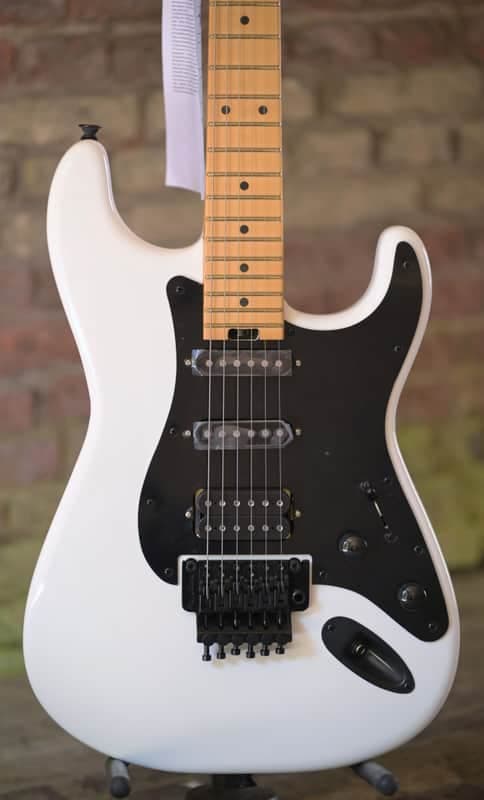 Jackson 50th Anniversary Iron Maiden Adrian Smith Jackson SC1 - Snow White(1)