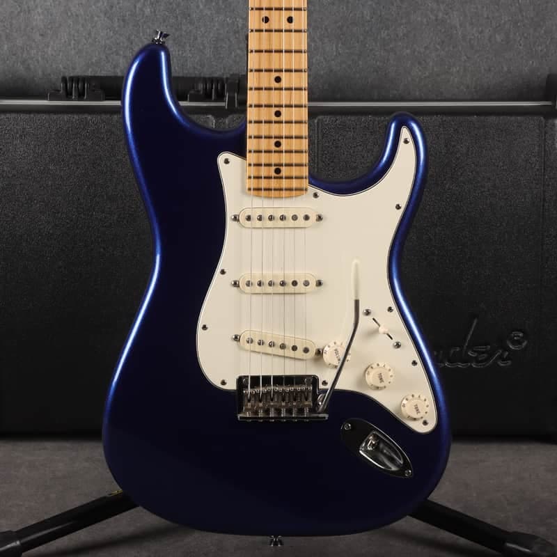 Fender American Standard Stratocaster Mystic Blue - 2nd Hand