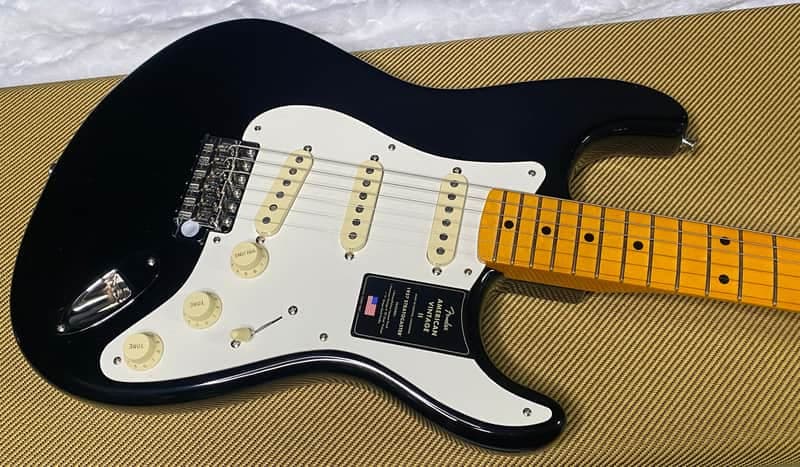 NEW ! Fender American Vintage II 1957 Stratocaster - Maple Fingerboard - Black - 7.5lbs - Authorized Dealer - G07485