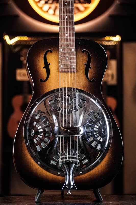 1995 Dobro OMI Model DW F60 sunburst