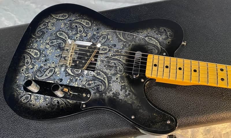 NEW ! Fender Vintage Custom '68 Telecaster NOS - Black Paisley - 7.4 lbs - Authorized Dealer - Custom Shop - G06643