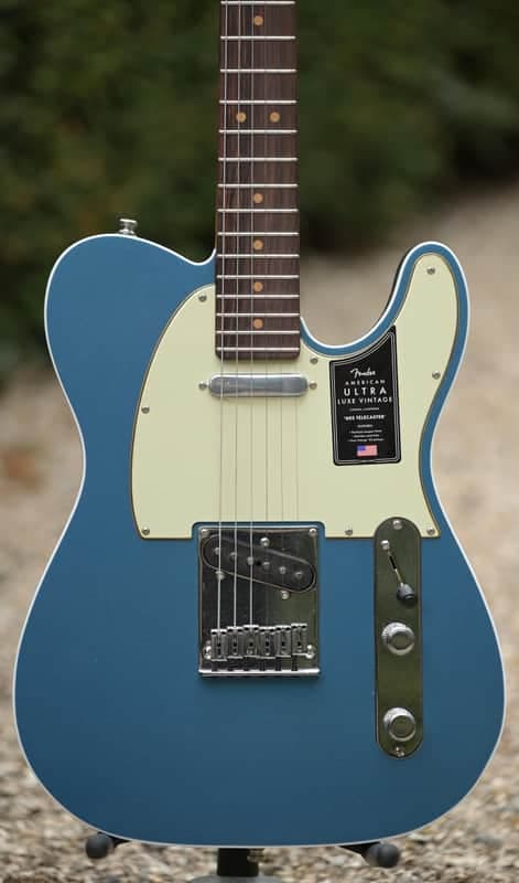 Fender American Ultra Luxe Vintage '60s Telecaster - Lake Placid Blue