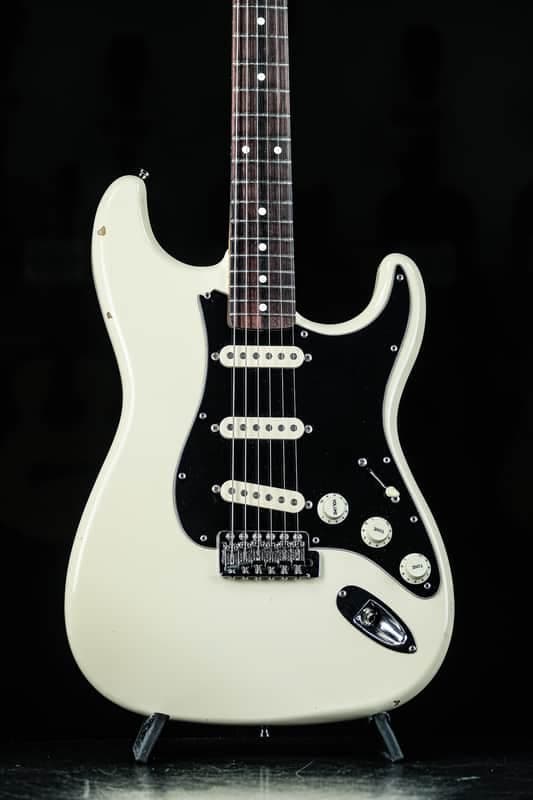 1989 Fender ST-362V Stratocaster olympic white
