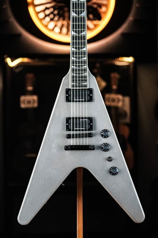 2022 Gibson Dave Mustaine Flying V EXP silver metallic