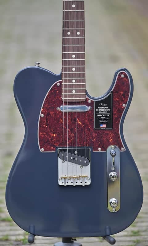Fender American Professional Classic Telecaster - Faded Black