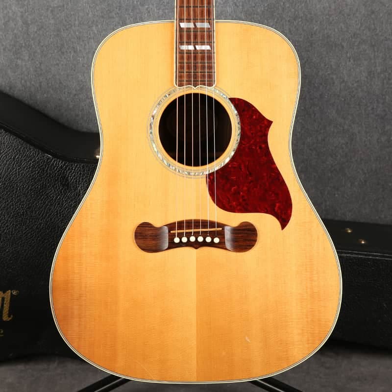 Gibson Songwriter Deluxe Studio Electro-Acoustic - Antique Natural - 2nd Hand