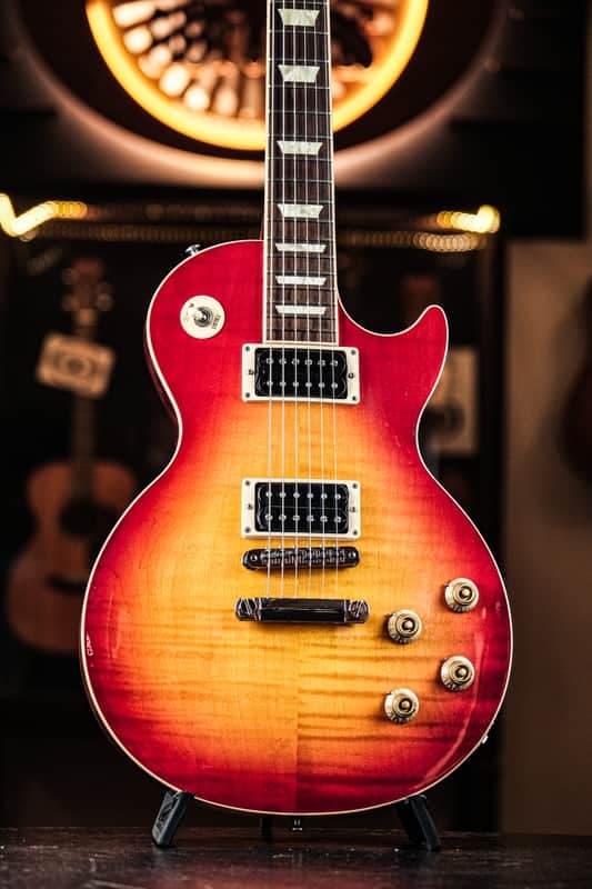 2011 Gibson Les Paul Classic Plus heritage cherry sunburst