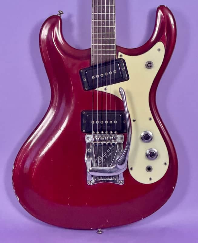 Mosrite Ventures 1965 - Metallic Red