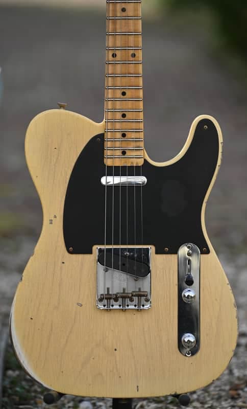 Fender Custom Shop 1954 Telecaster®, Relic - Aged Nocaster Blonde