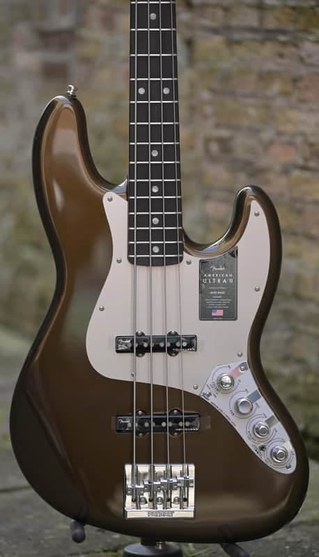 Fender American Ultra II Jazz Bass® - Texas Tea
