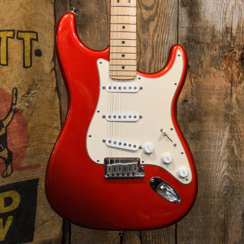 Fender 50th Anniversary American Series Stratocaster with Maple Fretboard 2004 - Chrome Red