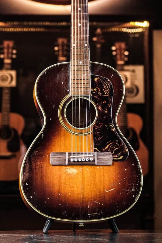 1939 Levin Model 45 sunburst