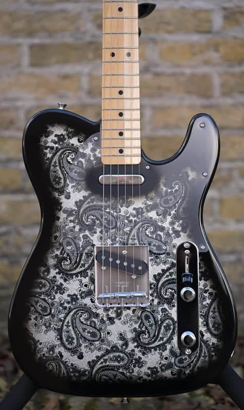 Fender Made in Japan Limited Edition Telecaster - Black Paisley(2)