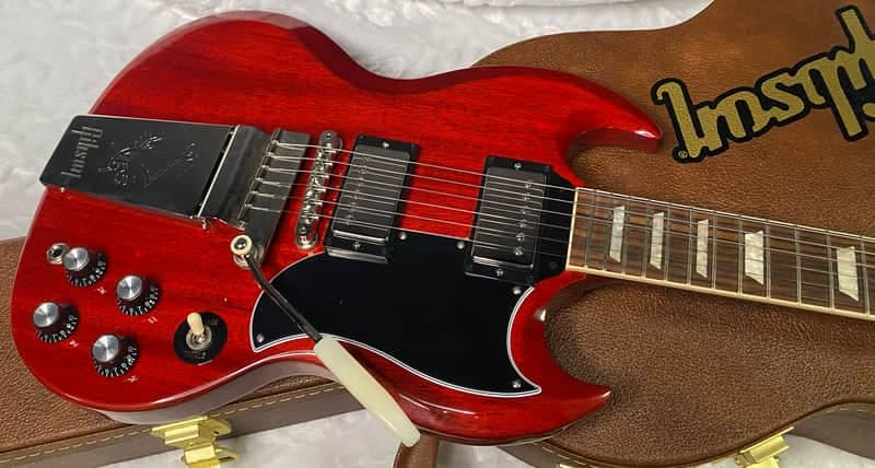 NEW! Gibson SG Standard '61 Maestro Vibrola Vintage Cherry - 7.5 lbs - Authorized Dealer! G07247