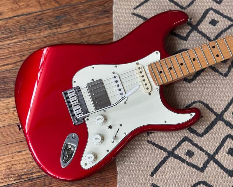 2006 Fender American Standard Stratocaster w/ OHSC - Suhr Pete Thorn/Noiseless pickups