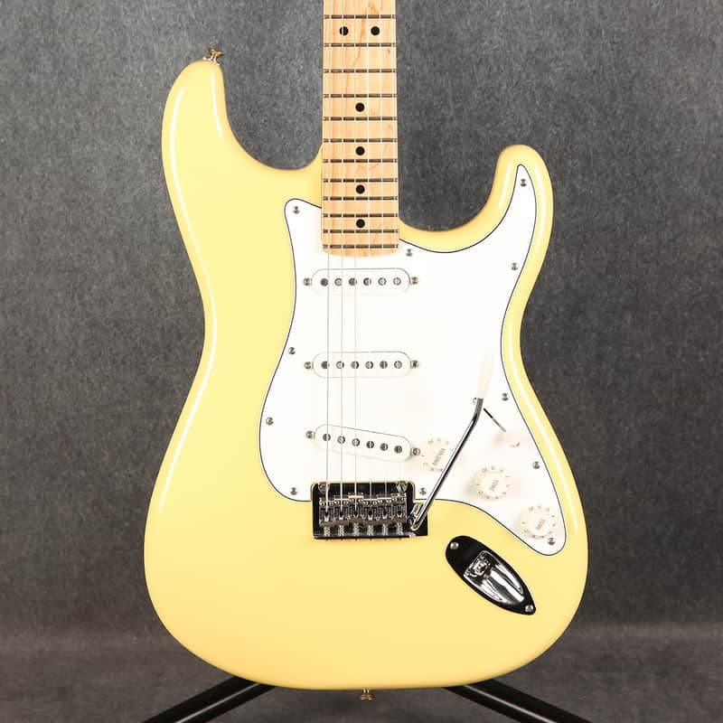 Fender Player Stratocaster - Buttercream - 2nd Hand (171030)