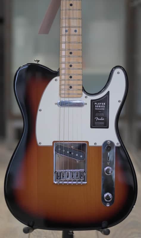 Fender Player Telecaster, Maple Fingerboard - 3-Color Sunburst(3)