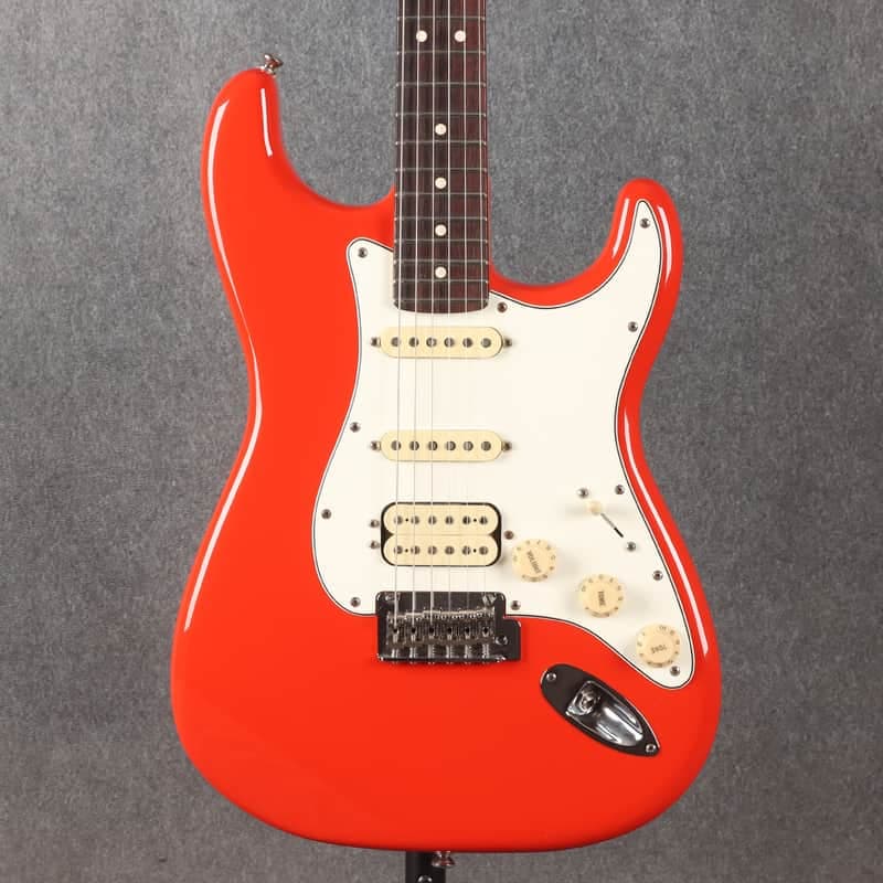Fender Player II Stratocaster HSS - Coral Red - 2nd Hand (168823)