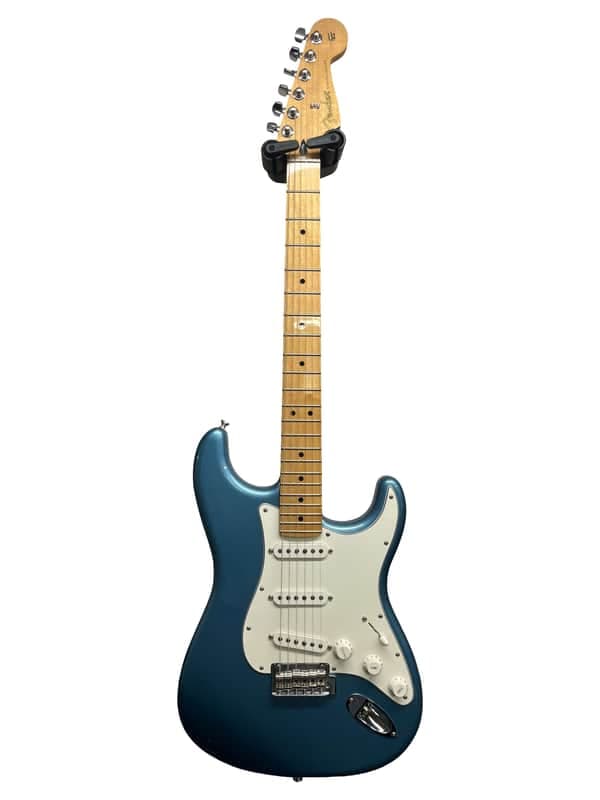 Fender Player Stratocaster with Maple Fretboard 2018 - 2024 - Tidepool