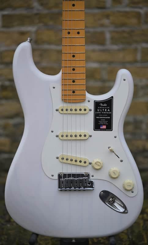 Fender American Ultra Luxe Vintage '50s Stratocaster, Maple Fingerboard - White Blonde