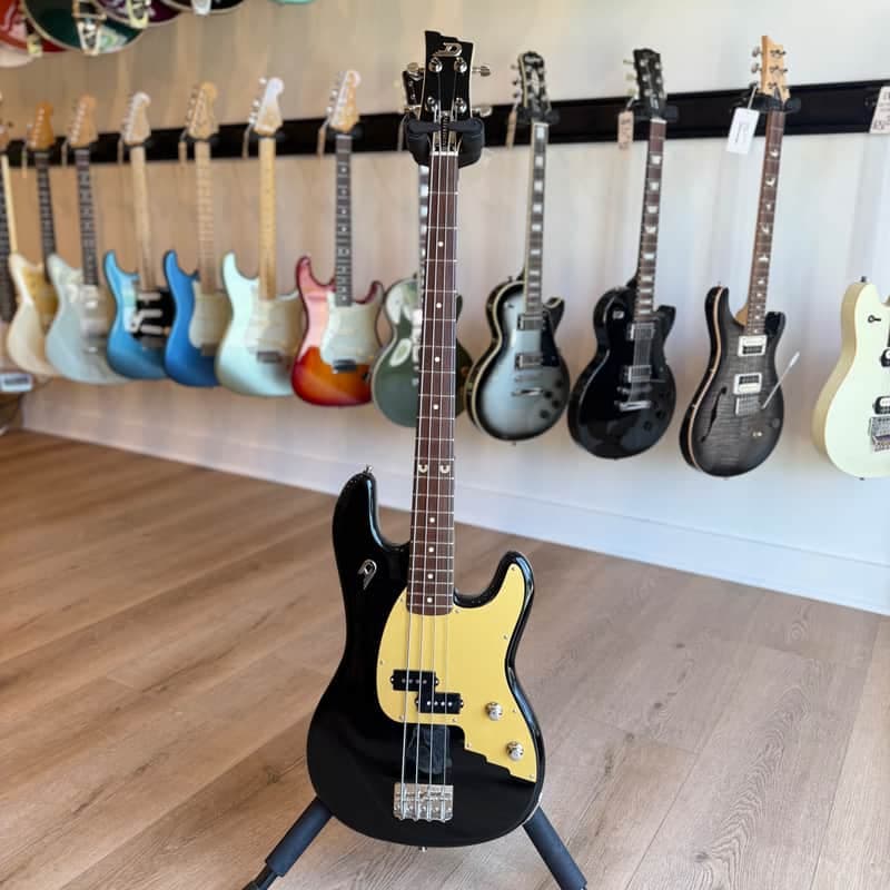 Duesenberg Alliance Chris Chaney Bass - Black